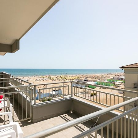 Hotel Giglio Ρίμινι Εξωτερικό φωτογραφία